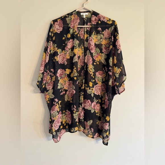 2/$10 Floral Sheer Kimono - Picture 2 of 5
